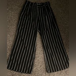 Black & White Dress Pants Lrg